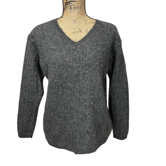 VTG Express Tricot Wool Sweater Grey V neck Size Small Large Ribbing - Picture 2 of 9